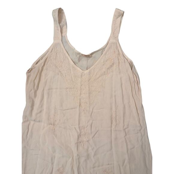 Vintage Women’s Rainbow Sleepwear Brand Peach Colored Nightgown With Embroidery - Picture 2 of 3